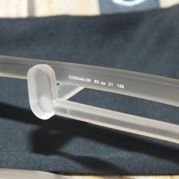 Oakley Asia Fit Polarized LATCH Matte Grey Sapphir - Picture 6 of 8